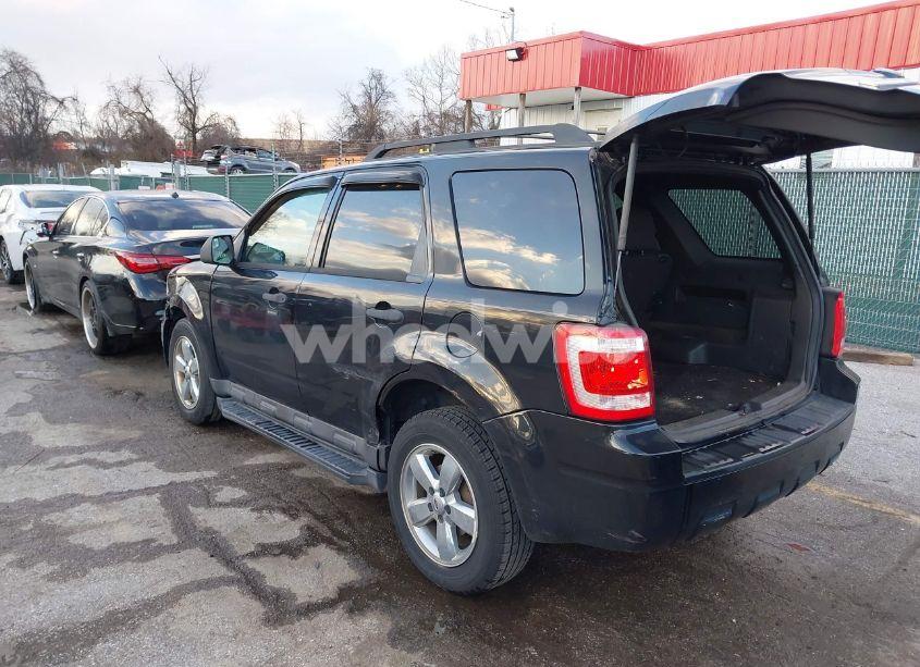 Photo 3 of 2011 Ford Escape XLT (VIN 1FMCU9D78BKC21328)