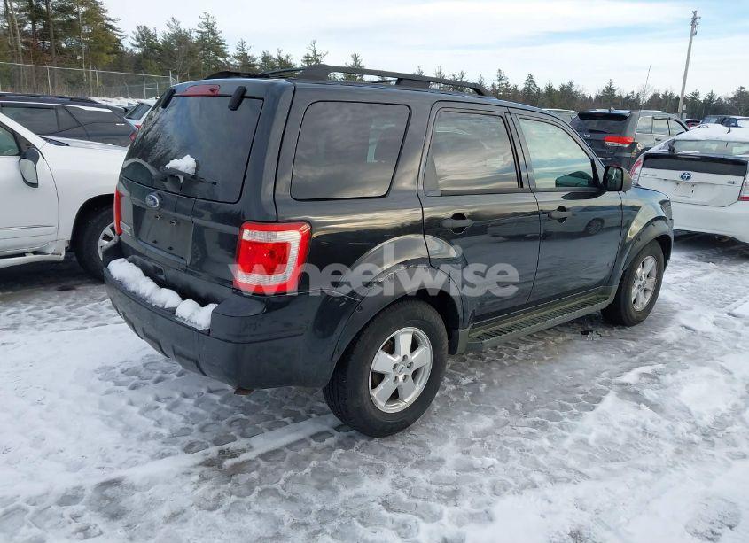 Photo 4 of 2011 Ford Escape XLT (VIN 1FMCU9D78BKC46486)