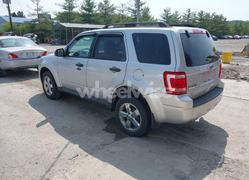Photo 3 of 2012 Ford Escape XLT (VIN 1FMCU9D78CKA73537)