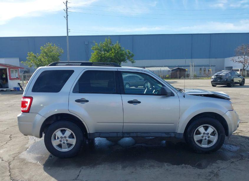 Photo 13 of 2012 Ford Escape XLT (VIN 1FMCU9D78CKA77877)