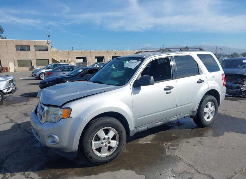 Photo 2 of 2012 Ford Escape XLT (VIN 1FMCU9D78CKA77877)