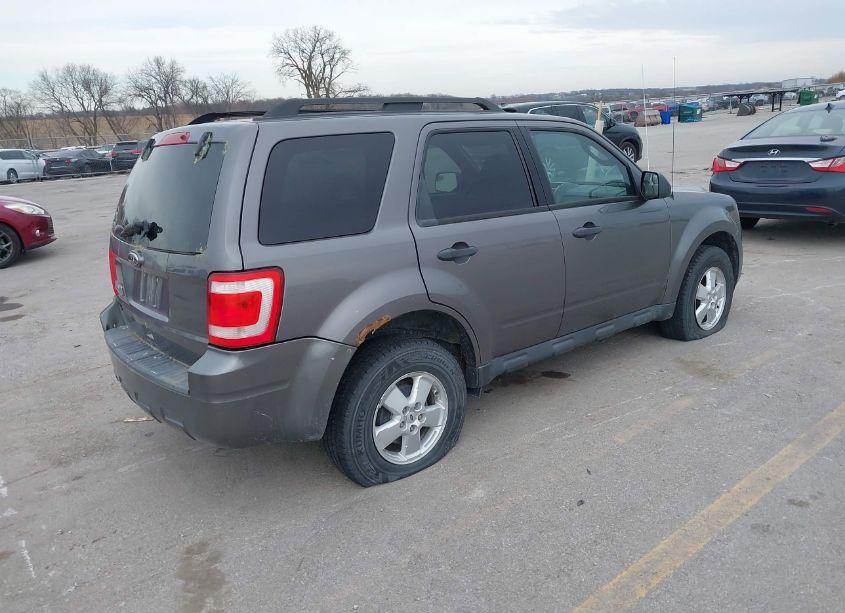 Photo 4 of 2010 Ford Escape XLT (VIN 1FMCU9D79AKC30957)