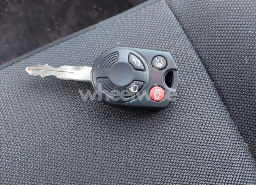 Photo 11 of 2010 Ford Escape XLT (VIN 1FMCU9D79AKD15653)