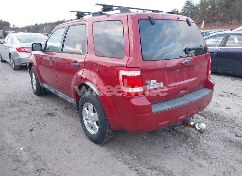 Photo 3 of 2010 Ford Escape XLT (VIN 1FMCU9D79AKD15653)