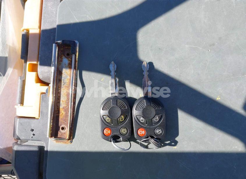 Photo 11 of 2011 Ford Escape XLT (VIN 1FMCU9D79BKC49915)