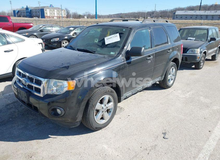 Photo 2 of 2011 Ford Escape XLT (VIN 1FMCU9D79BKC49915)