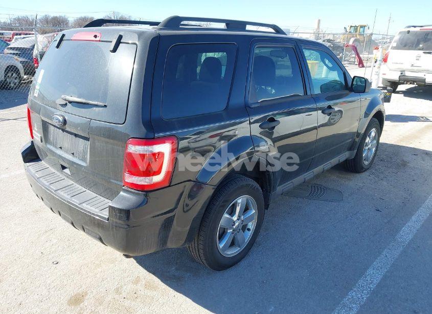 Photo 4 of 2011 Ford Escape XLT (VIN 1FMCU9D79BKC49915)