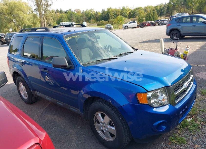 2012 Ford Escape XLT (VIN 1FMCU9D79CKA19910) main photo