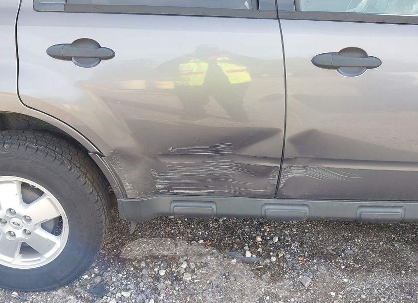 Photo 13 of 2012 Ford Escape XLT (VIN 1FMCU9D79CKA78715)