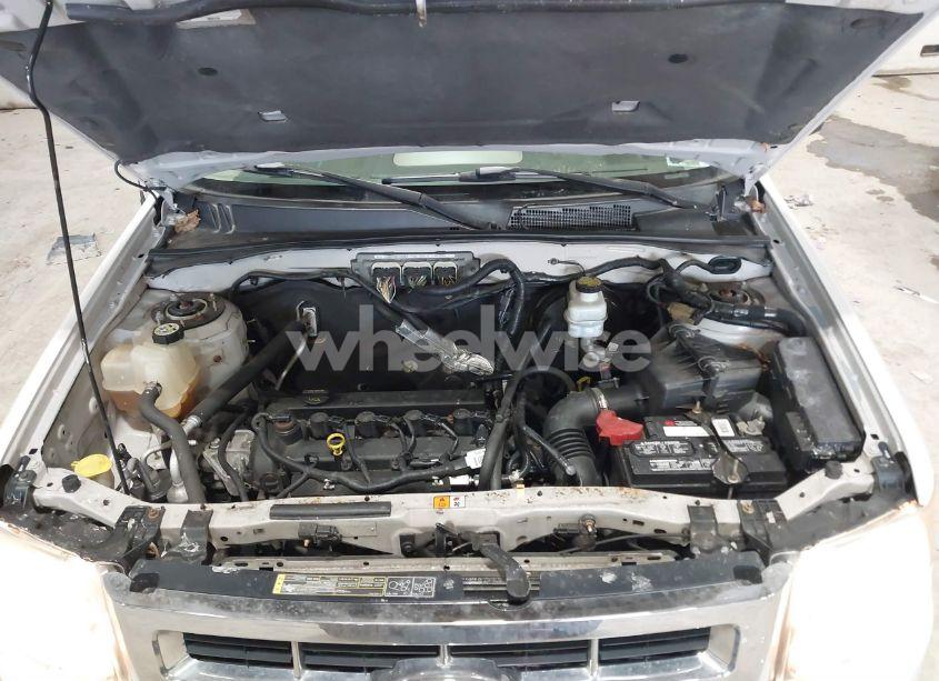 Photo 10 of 2010 Ford Escape XLT (VIN 1FMCU9D7XAKA35501)