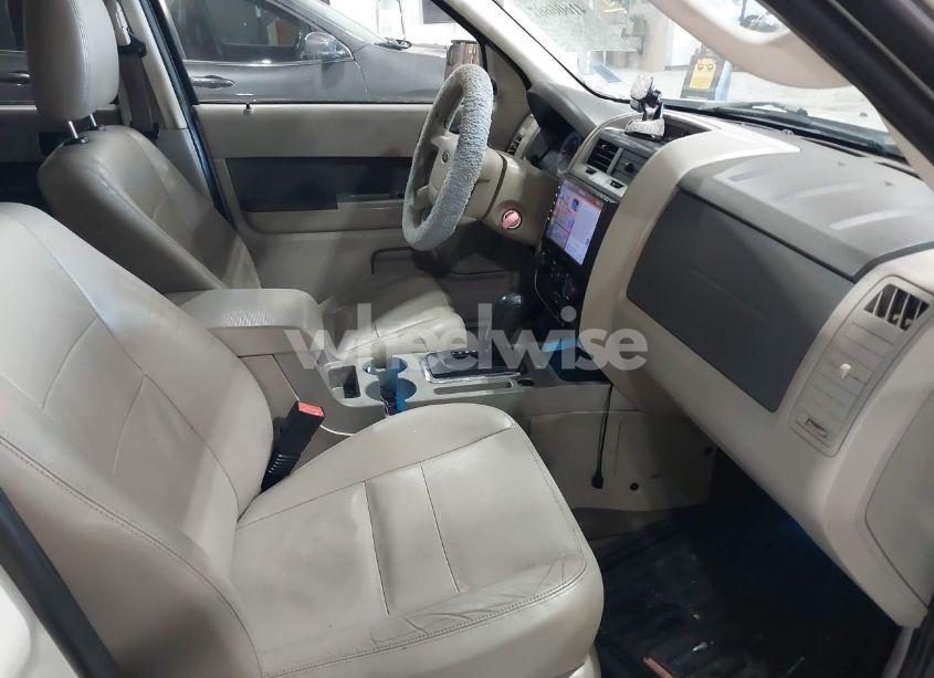 Photo 5 of 2010 Ford Escape XLT (VIN 1FMCU9D7XAKA35501)