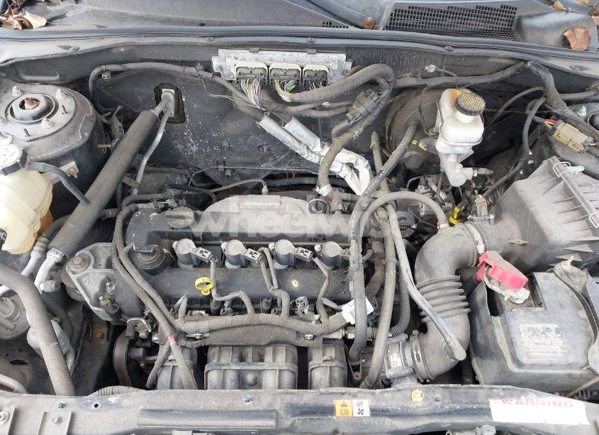 Photo 10 of 2010 Ford Escape XLT (VIN 1FMCU9D7XAKB53404)