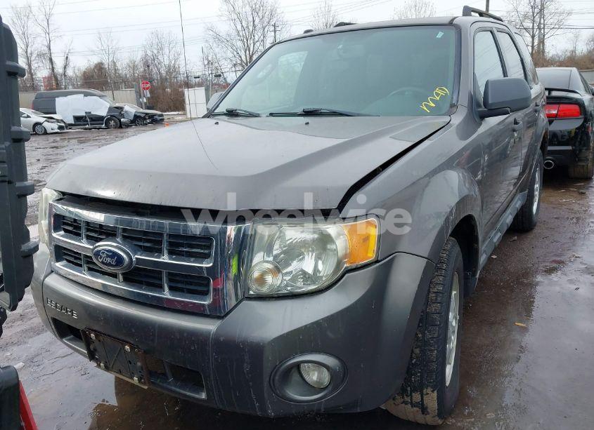 Photo 6 of 2010 Ford Escape XLT (VIN 1FMCU9D7XAKB53404)