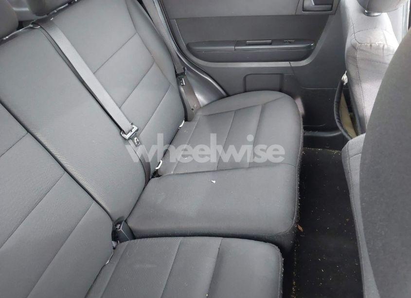 Photo 8 of 2010 Ford Escape XLT (VIN 1FMCU9D7XAKB53404)