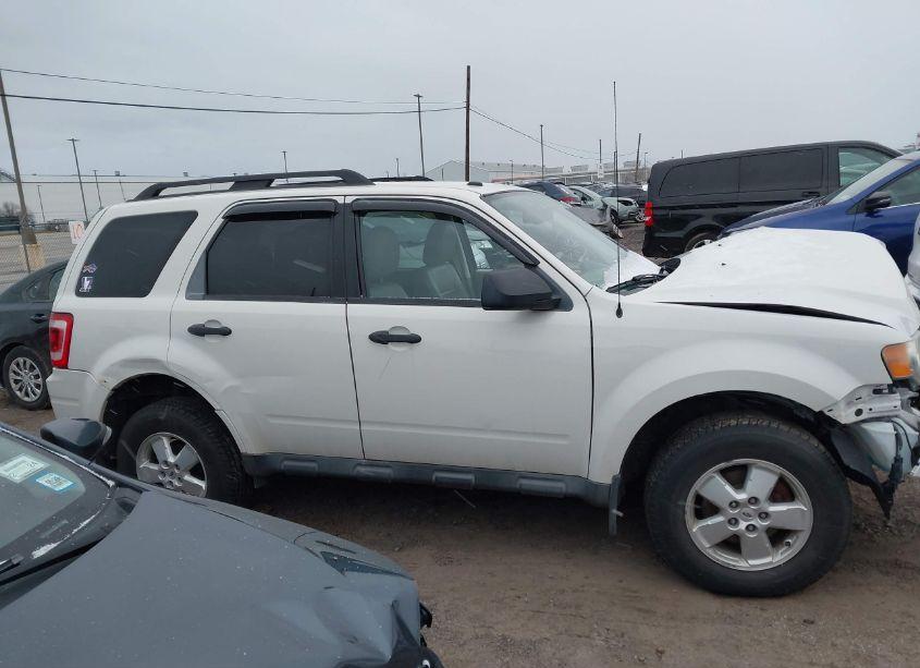 Photo 13 of 2010 Ford Escape XLT (VIN 1FMCU9D7XAKC66298)