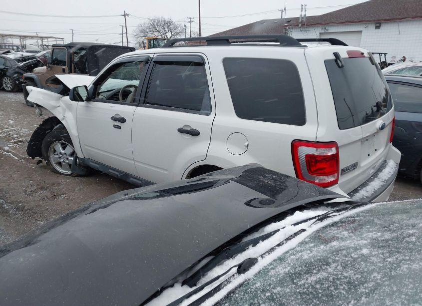 Photo 3 of 2010 Ford Escape XLT (VIN 1FMCU9D7XAKC66298)