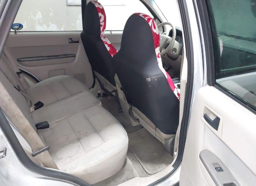 Photo 8 of 2010 Ford Escape XLT (VIN 1FMCU9D7XAKC72425)