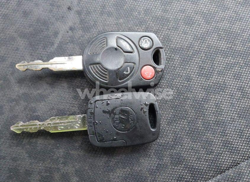 Photo 11 of 2010 Ford Escape XLT (VIN 1FMCU9D7XAKD07139)