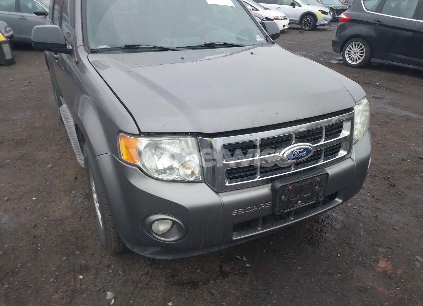 Photo 6 of 2010 Ford Escape XLT (VIN 1FMCU9D7XAKD07139)