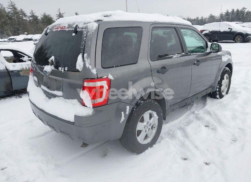 Photo 4 of 2011 Ford Escape XLT (VIN 1FMCU9D7XBKA02788)