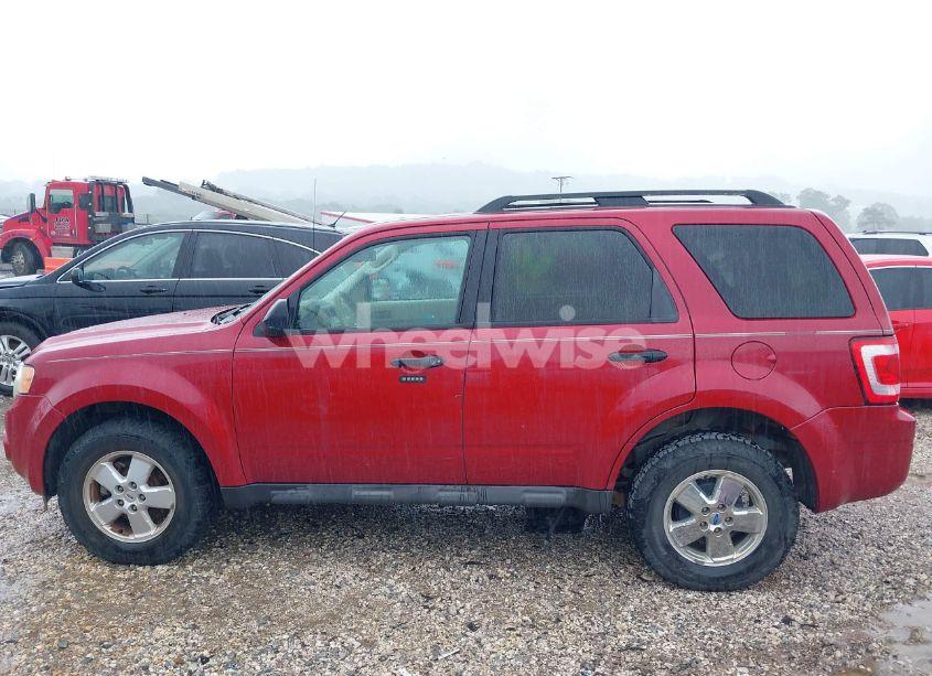 Photo 14 of 2011 Ford Escape XLT (VIN 1FMCU9D7XBKB32540)