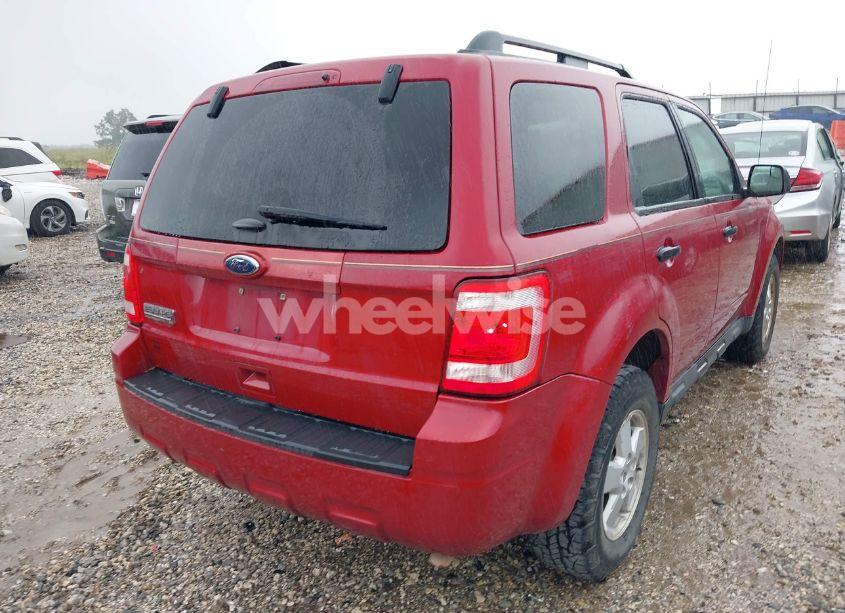 Photo 4 of 2011 Ford Escape XLT (VIN 1FMCU9D7XBKB32540)