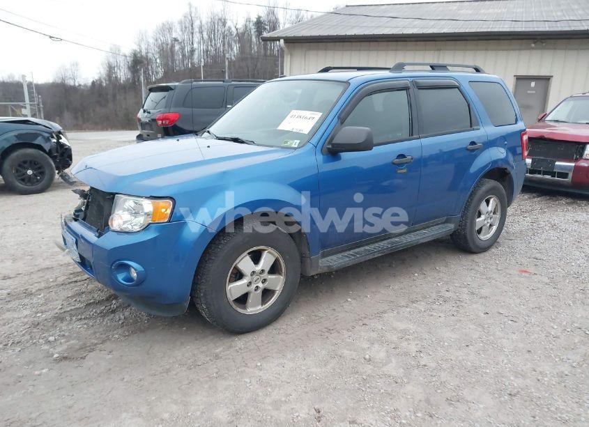 Photo 2 of 2011 Ford Escape XLT (VIN 1FMCU9D7XBKB71631)