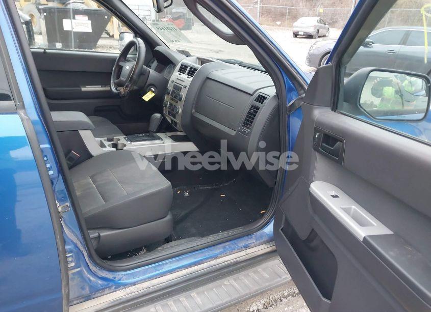 Photo 5 of 2011 Ford Escape XLT (VIN 1FMCU9D7XBKB71631)