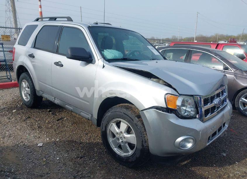 2011 Ford Escape XLT (VIN 1FMCU9D7XBKC11223) main photo