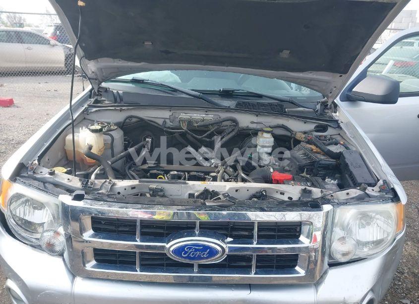 Photo 10 of 2011 Ford Escape XLT (VIN 1FMCU9D7XBKC11223)
