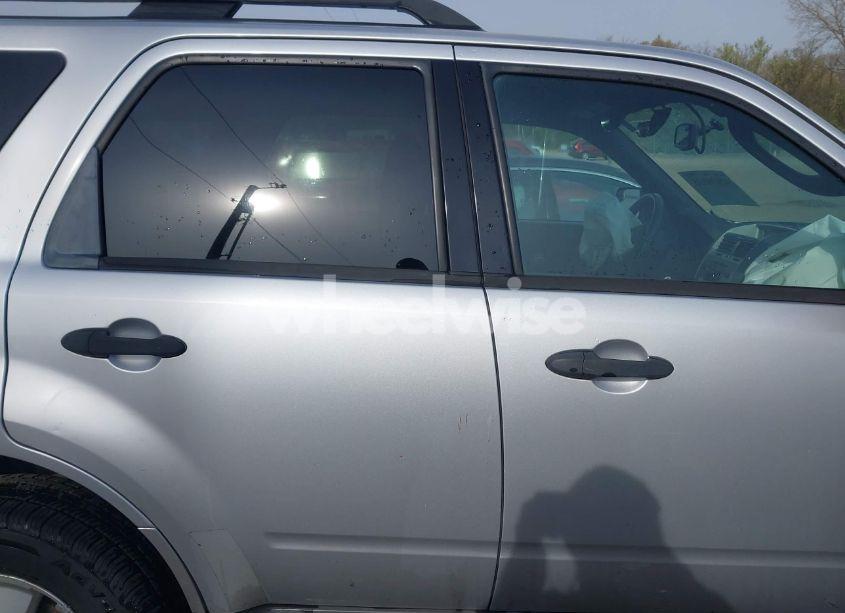 Photo 13 of 2011 Ford Escape XLT (VIN 1FMCU9D7XBKC11223)