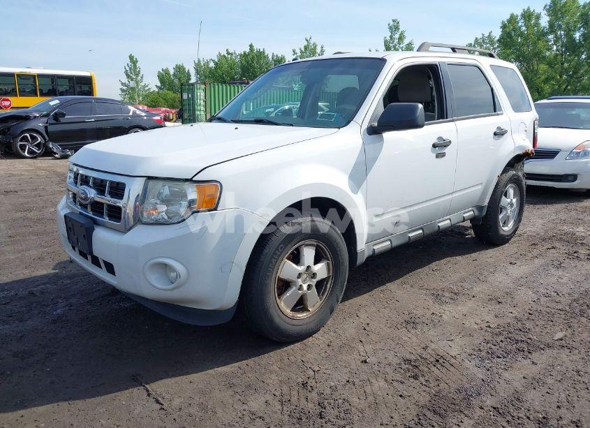 Photo 2 of 2012 Ford Escape XLT (VIN 1FMCU9D7XCKA45318)