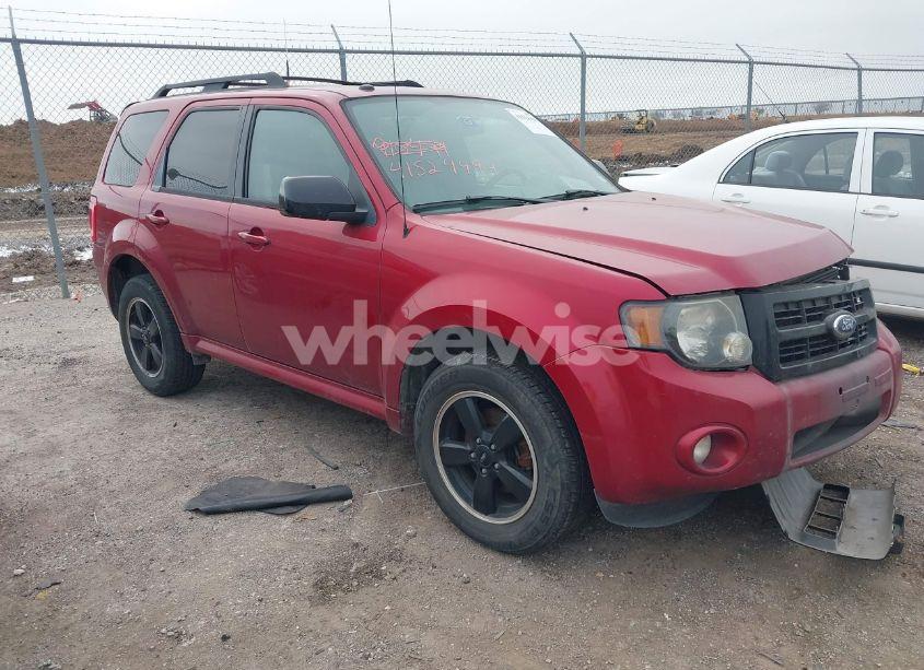 2012 Ford Escape XLT (VIN 1FMCU9D7XCKA70185) main photo