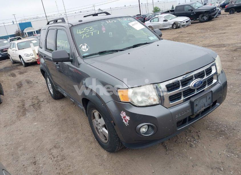 2012 Ford Escape XLT (VIN 1FMCU9D7XCKB15559) main photo