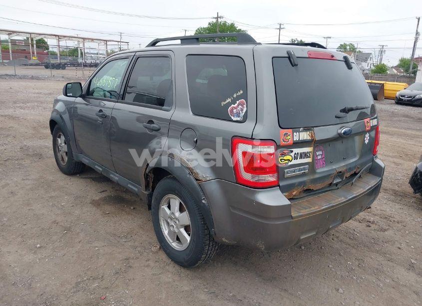 Photo 3 of 2012 Ford Escape XLT (VIN 1FMCU9D7XCKB15559)