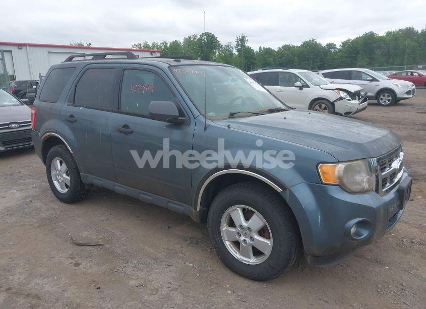 2012 Ford Escape XLT (VIN 1FMCU9D7XCKC22949) main photo