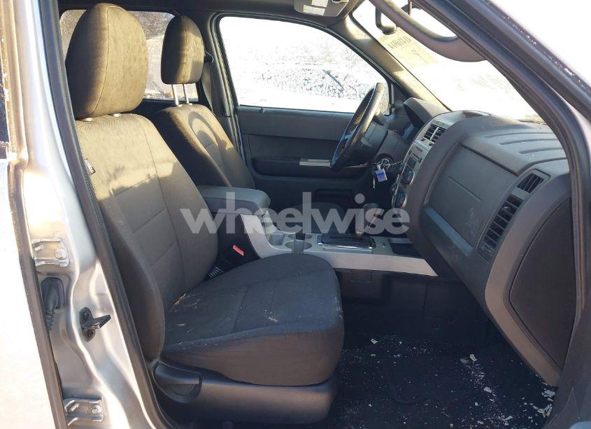 Photo 5 of 2012 Ford Escape XLT (VIN 1FMCU9D7XCKC52890)