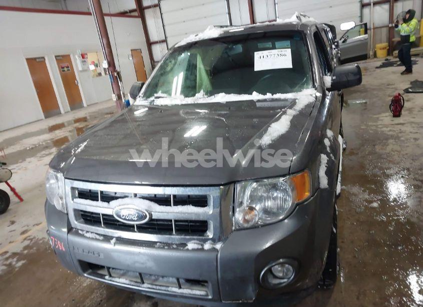 Photo 12 of 2010 Ford Escape XLT (VIN 1FMCU9DG0AKA12812)