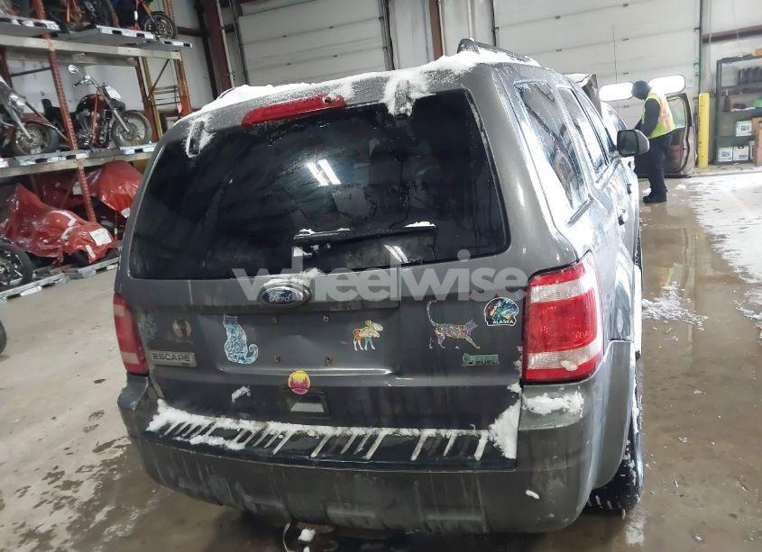 Photo 16 of 2010 Ford Escape XLT (VIN 1FMCU9DG0AKA12812)