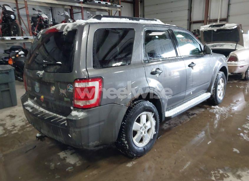 Photo 4 of 2010 Ford Escape XLT (VIN 1FMCU9DG0AKA12812)