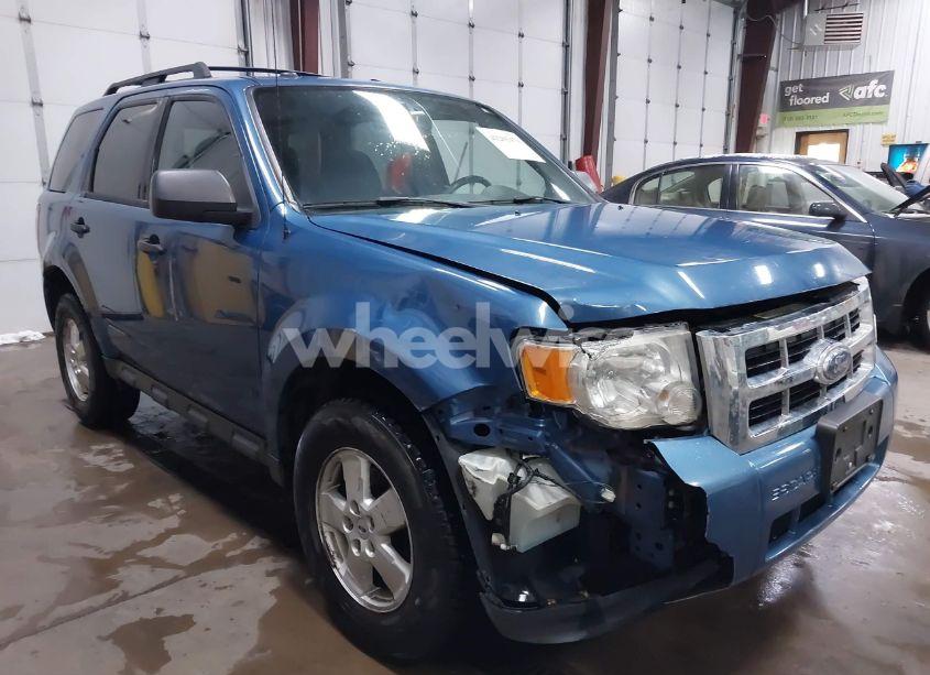 2010 Ford Escape XLT (VIN 1FMCU9DG0AKA46345) main photo