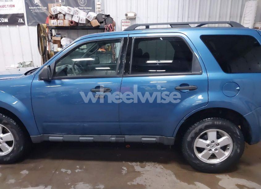 Photo 14 of 2010 Ford Escape XLT (VIN 1FMCU9DG0AKA46345)