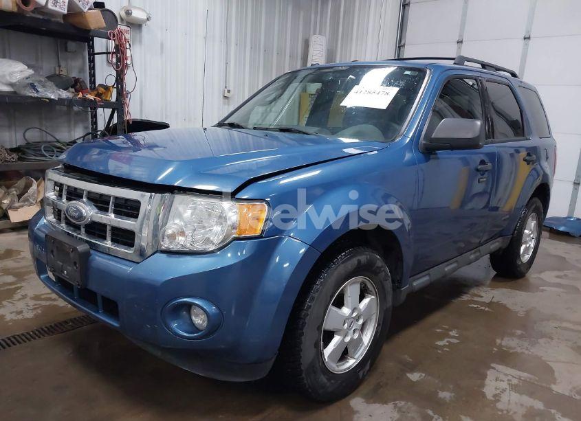 Photo 2 of 2010 Ford Escape XLT (VIN 1FMCU9DG0AKA46345)