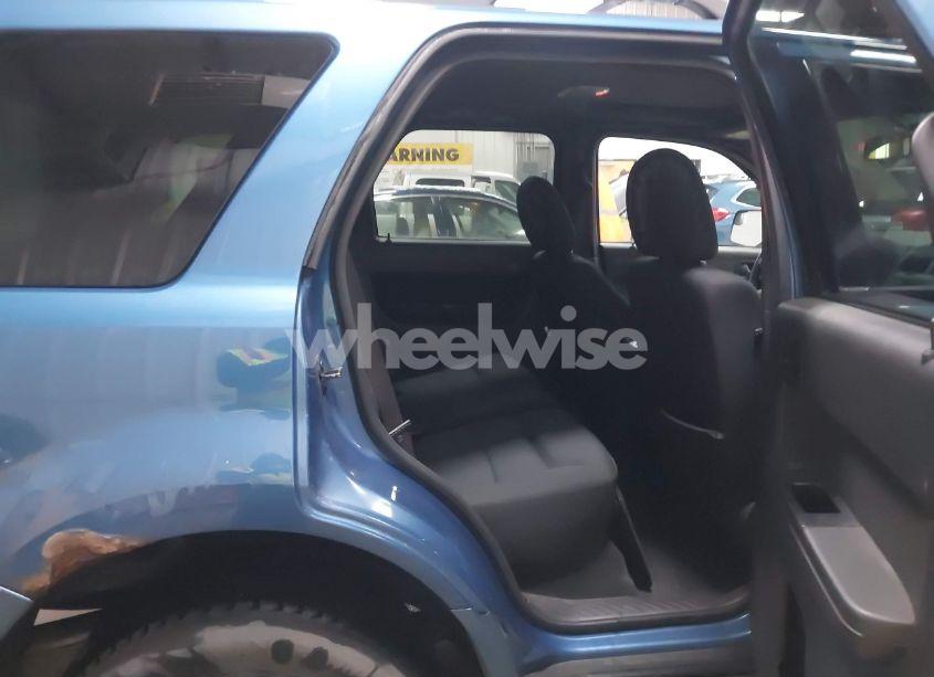 Photo 8 of 2010 Ford Escape XLT (VIN 1FMCU9DG0AKA46345)