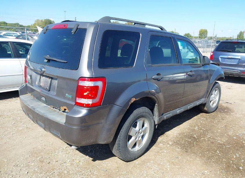 Photo 4 of 2010 Ford Escape XLT (VIN 1FMCU9DG0AKB27734)