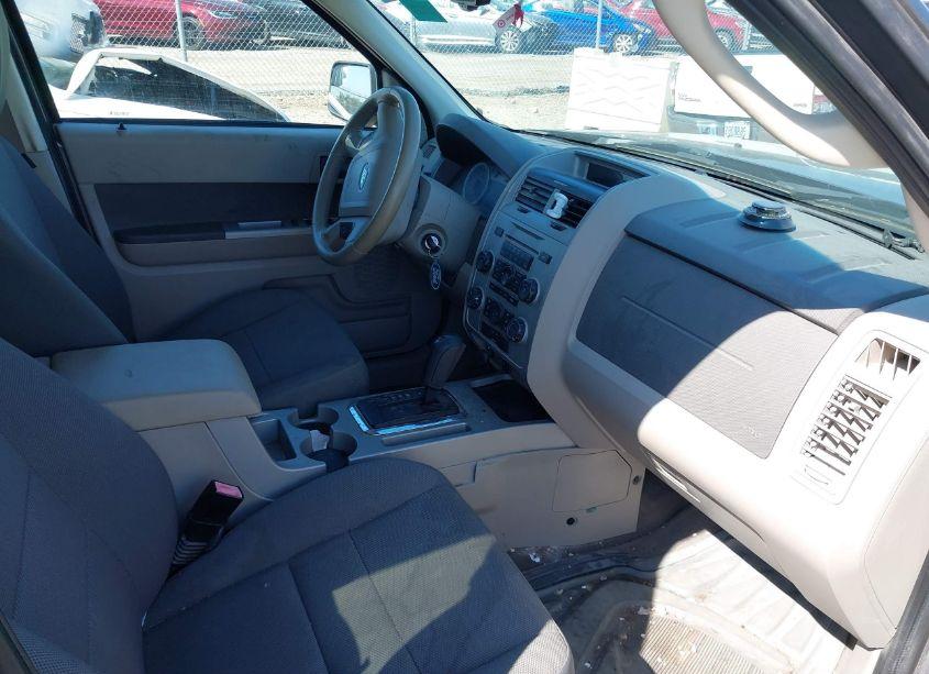 Photo 5 of 2010 Ford Escape XLT (VIN 1FMCU9DG0AKB27734)