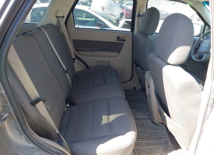 Photo 8 of 2010 Ford Escape XLT (VIN 1FMCU9DG0AKB27734)