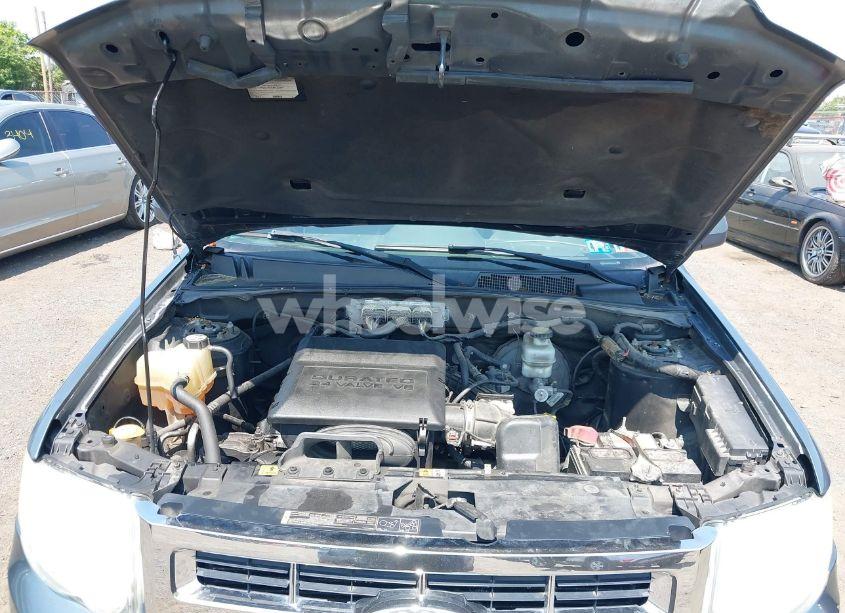 Photo 10 of 2010 Ford Escape XLT (VIN 1FMCU9DG0AKC42348)