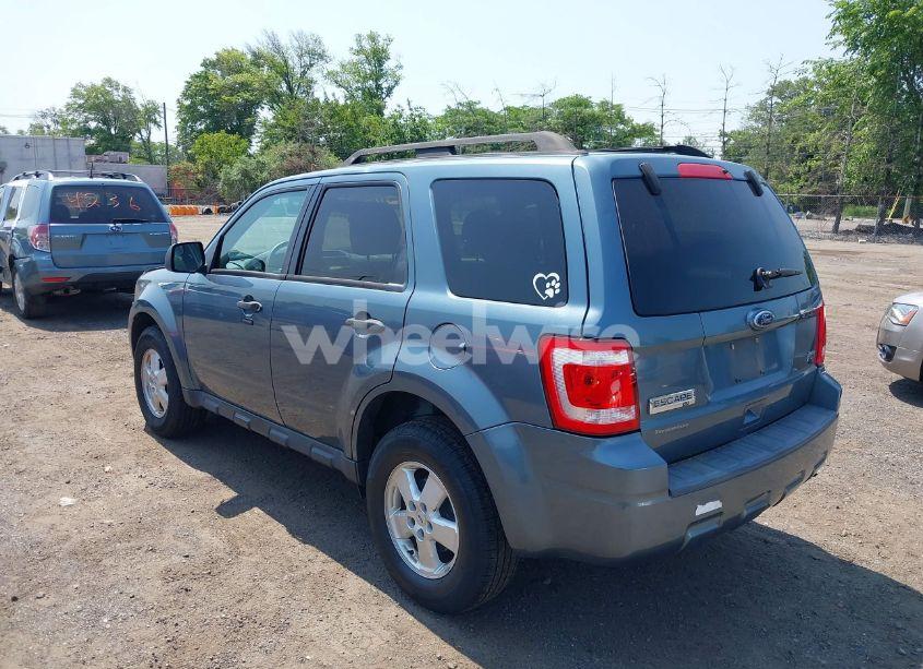 Photo 3 of 2010 Ford Escape XLT (VIN 1FMCU9DG0AKC42348)