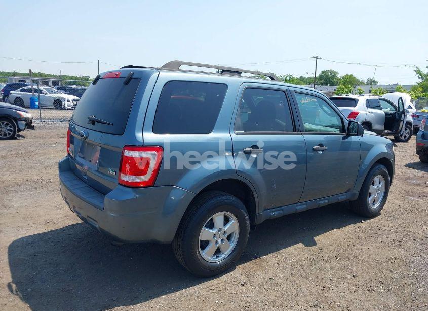 Photo 4 of 2010 Ford Escape XLT (VIN 1FMCU9DG0AKC42348)